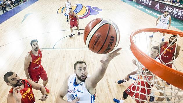 Z basketbalového duelu Česko - Španělsko na ME  2017.