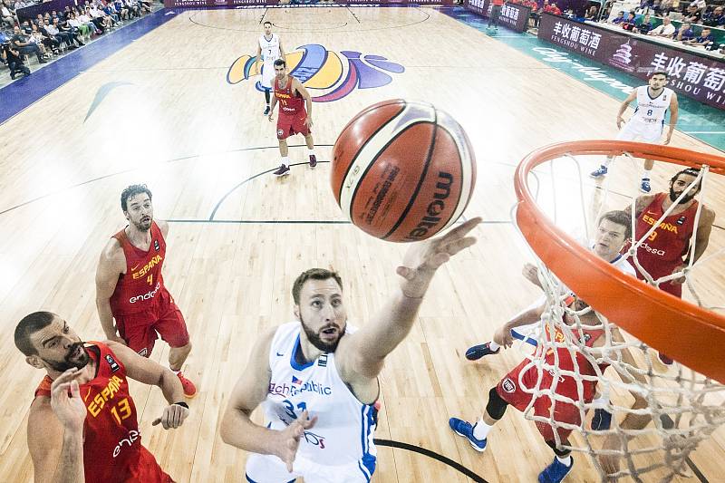 Z basketbalového duelu Česko - Španělsko na ME  2017.