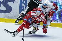 Hokejová extraliga: HC Dynamo Pardubice - HC Oceláři Třinec.