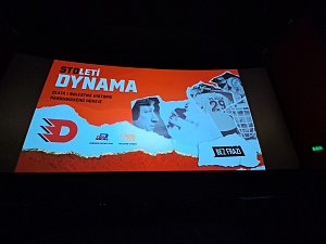 Slavnostní předpremiéru dokumentárního/sportovního snímku Století Dynama doprovodily legendy pardubického hokeje i současní hráči.