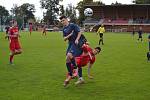 Horní Ředice (v modrém) zvítězily 2:1 na půdě chrudimského béčka a osamostatnily se v čele tabulky.