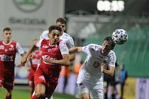 Z fotbalového derby FC Hradec Králové - FK Pardubice