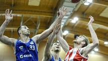 Kooperativa NBL: BK JIP Pardubice - USK Praha.