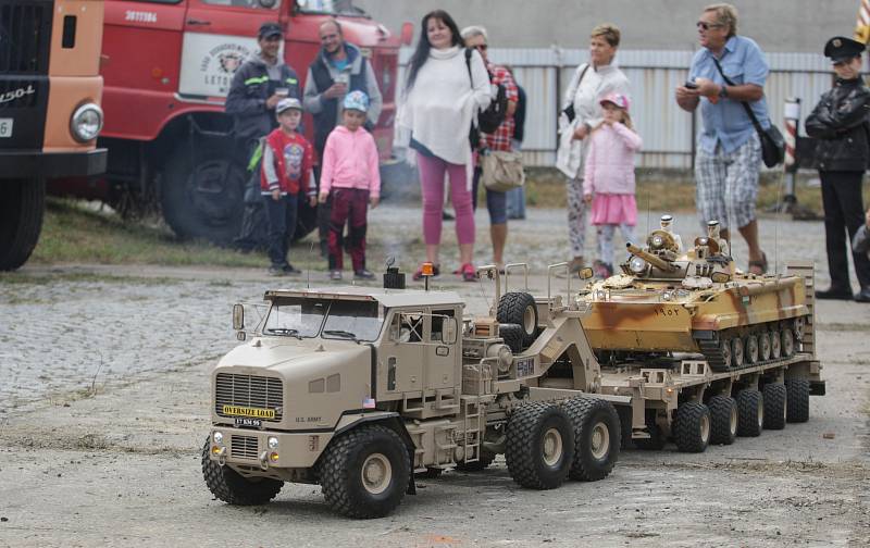 5. ročník Retroměstečka (nejen) ČSLA, setkání HASIČŮ a bezpečnostních složek v bývalých kasárnách