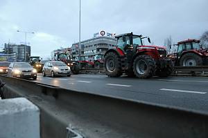 Protest zemědělců v Praze. Přijeli i z Východních Čech
