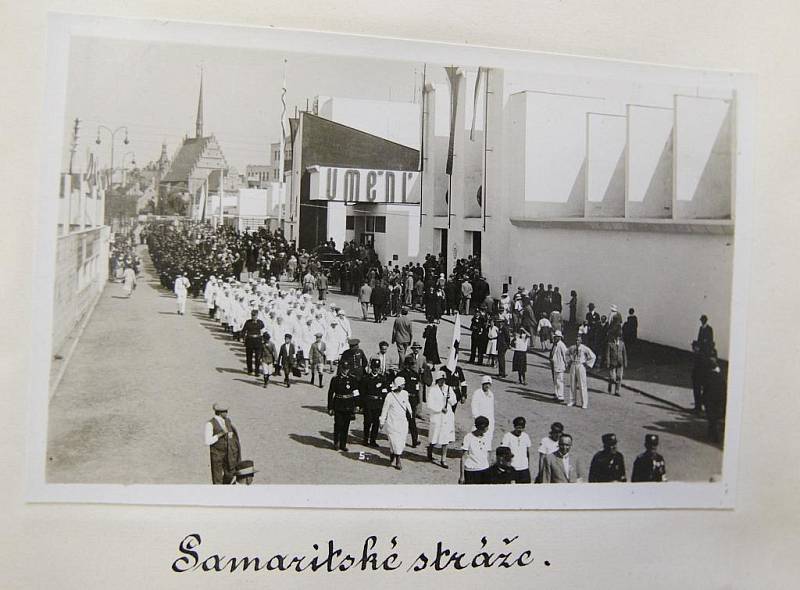 Výstava tělesné výchovy a sportu v Pardubicích 12. července 1931. Při té příležitosti se zde konal i Sjezd ČSL hasičstva a samaritstva ČČK.