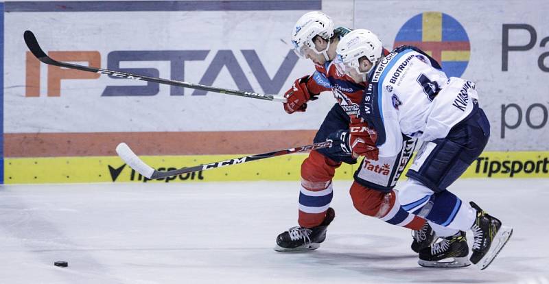 Z duelu hokejové extraligy Pardubice - Plzeň (2:0).