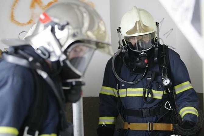 V pondělí 29. listopadu pardubičtí profesionální hasiči zasahovali u požáru rodinného domu ve Svítkově.