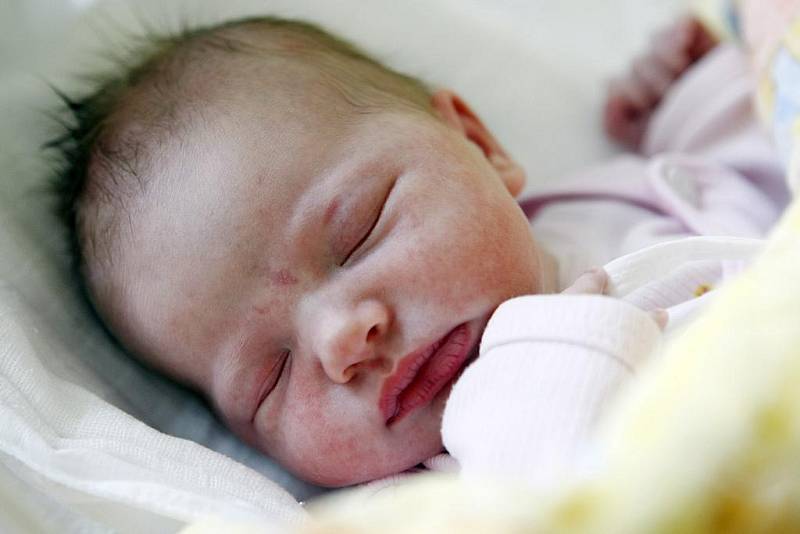 Vanessa Dušková  se narodila 25.srpna ve 23.08 hodin. Vážila 3640 gramů a měřila 50 centimetrů.  Maminku Pavlu u porodu podporoval tatínek Honza, bydlí v Pardubicích a mají již čtyřapůlletého Honzu.