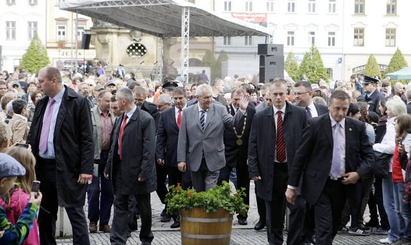 Třetí den prezidentské návštěvy. Miloš Zeman zavítal do Moravské Třebové. 