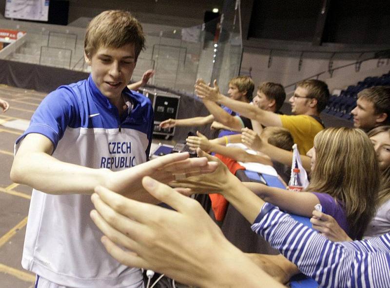 ME U16: Čeští reprezentanti zvítězili v semifinále nad Francií 73:65 a zajistili si postup do finále