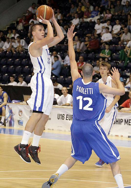 ME U16: Čeští reprezentanti zvítězili v semifinále nad Francií 73:65 a zajistili si postup do finále