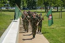 Vojáci běželi po stopách Alfréda Bartoše a Silver A. Trasa končila na Památníku Zámeček.
