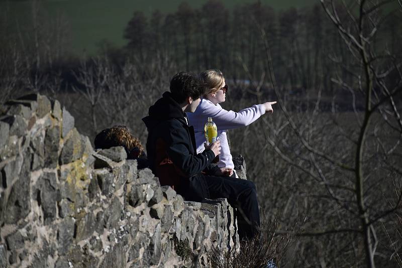 Pardubáci o víkendu obsadili parky.