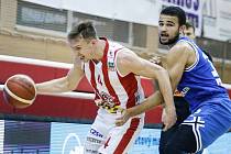 Kooperativa NBL: BK JIP Pardubice - USK Praha.