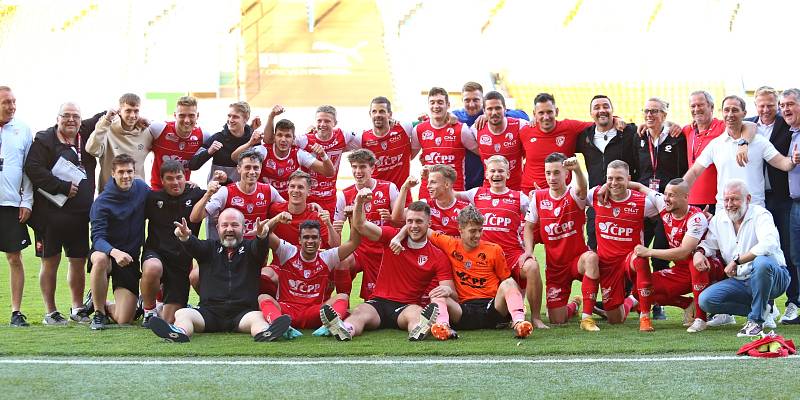 Pardubice díky vítězství nad Teplicemi slaví záchranu ve Fortuna lize.