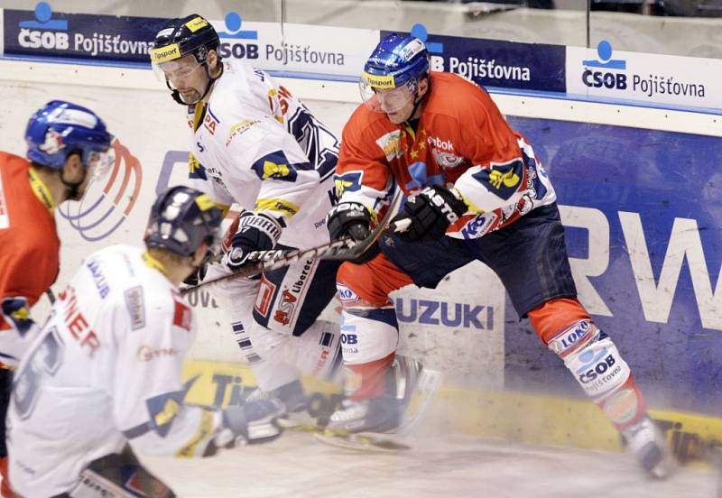 HC ČSOB Pojišťovna Pardubice – Bílí Tygři Liberec 3:5