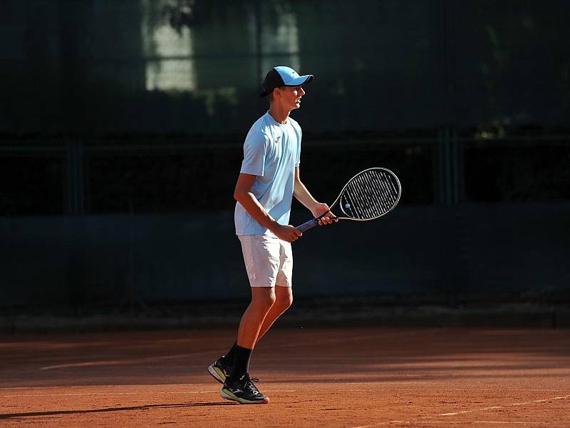 Pardubická juniorka byla oficiálně zahájena prvním kolem.