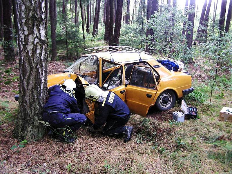 Hasiči zasahovali i u nehody u Hoděšovic