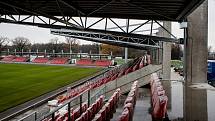 Nový fotbalový stadion prvoligového týmu FK Pardubice v prostorách bývalého Letního stadinu v Pardubicích  je téměř hotov.