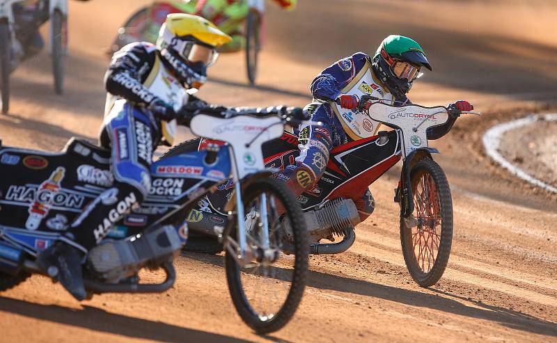 Finále 72. ročníku Zlaté přilby města Pardubice na svítkovském plochodrážním stadionu.