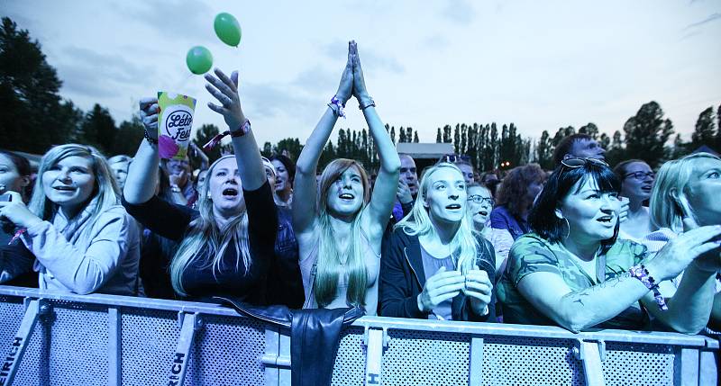 Hudební festival Létofest na pardubickém dostihovém závodišti.