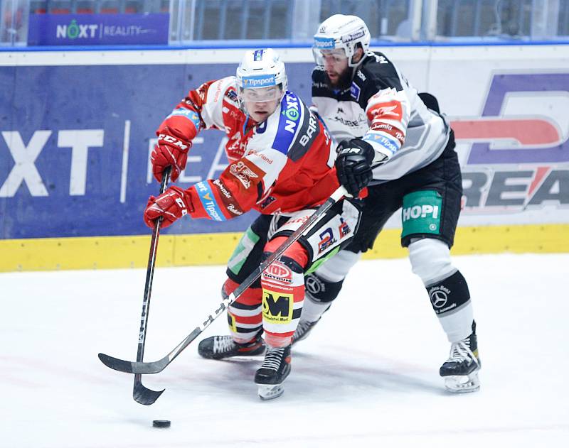 Generali play off Tipsport extraligy - osmifinále: HC Dynamo Pardubice - HC Energie Karlovy Vary.