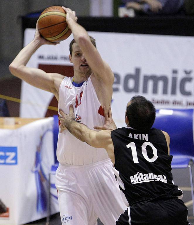 BK JIP Pardubice – Besiktas Istanbul 69:76