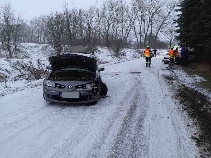 Sníh komplikuje dopravu v Moravské Třebové.