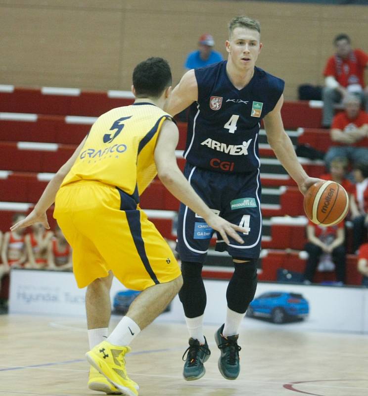 Final four Českého poháru. Děčín - Opava 76:66