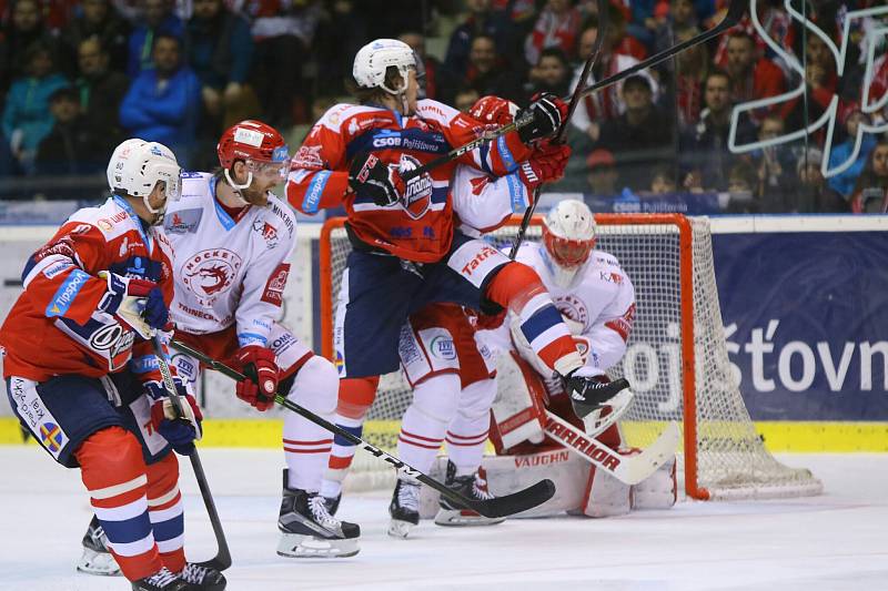 Třetí zápas čtvrtfinále play off Dynamo Pardubice - Oceláři Třinec 3:2.