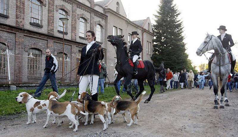 Ve čtvrtek proběhla u kaple svaté Anny simulace parforsních honů