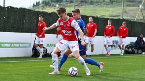 Jakub Rezek posílil pardubické fotbalisty.