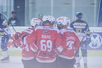 Hokejisté Dynama Pardubice po roce opět ovládli Dolomiten Cup. Ve finále přehráli Davos.