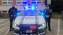 Bohdanečtí strážníci se pyšní policejním speciálem Dodge Charger V8 5.7 hemi AWD. Ve flotile tak mají dva Chargery, první slouží již přes 12 let.