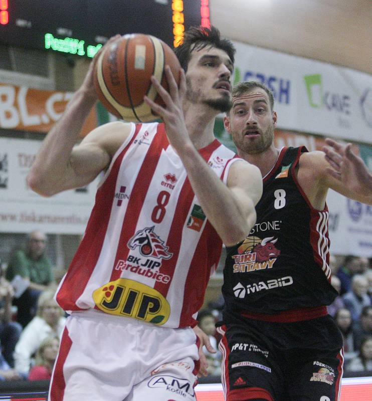 Kooperativa NBL: BK JIP Pardubice - Dekstone Tuři Svitavy.