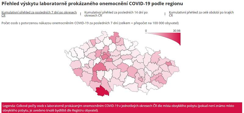 Přehled výskytu laboratorně prokázaného onemocnění COVID-19 podle regionu.