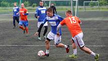 Utkání Pardubické malé kopané mezi týmy FC Laguna a TFT Pardubice v areálu na Hůrkách.