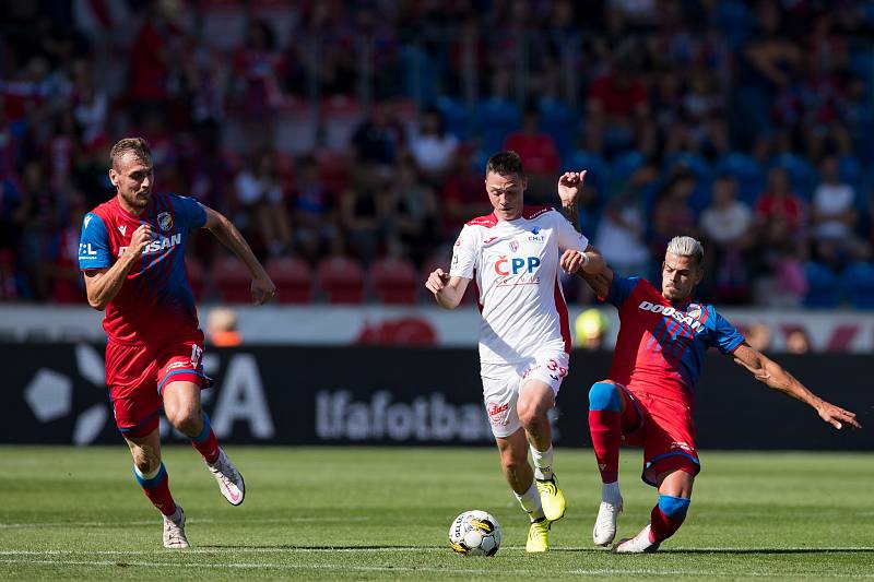 FC Viktoria Plzeň vs. FK Pardubice.