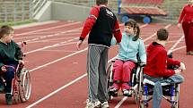 Premiéry Parapoháru na pardubickém atletickém stadionu se zúčastnila také vozíčkářka Klára Štegnerová