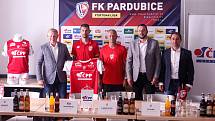 Tisková konference FK Pardubice před nadcházející sezonou FORTUNA:LIGY v Pardubickém pubu.