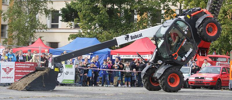 5. ročník Retroměstečka (nejen) ČSLA, setkání HASIČŮ a bezpečnostních složek v bývalých kasárnách