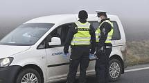 Policejní hlídky kontrolovaly řidiče mezi okresy Chrudim a Pardubice.