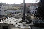 Do ledna 2011 by ve Sladkovského ulici mělo vyrůst Integrační centrum sociálních aktivit 