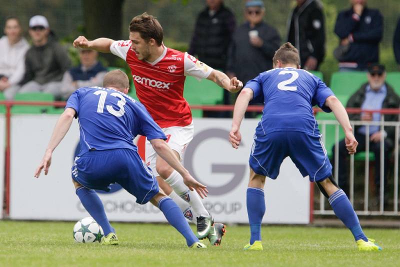 Utkání Fortuna národní ligy Pardubice - Třinec (2:0).