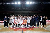 Čeští basketbalisté s letenkou do Tokia