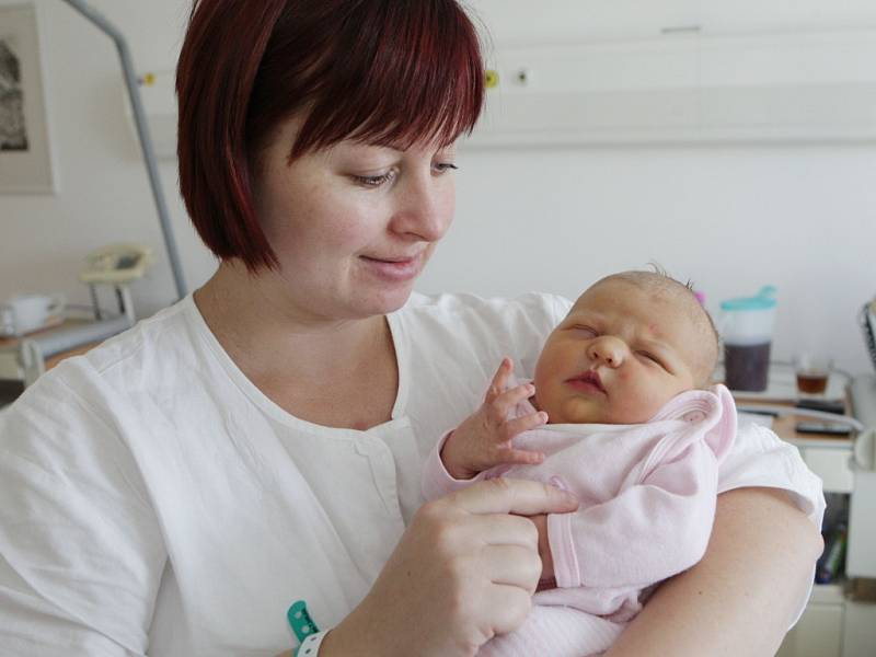 Michaela Mamiňáková  se narodila 11. září v 9:52 hodin. Měřila 51 centimetrů a vážila 4110 gramů. Mamince Vladimíře u porodu asistoval i tatínek Marcel a doma v Dědku na ně čeká sedmiletý Matyáš.