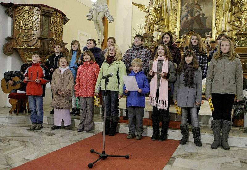 Ve farním kostele svatého Martina se konal tradiční Vánoční koncert u jesliček.