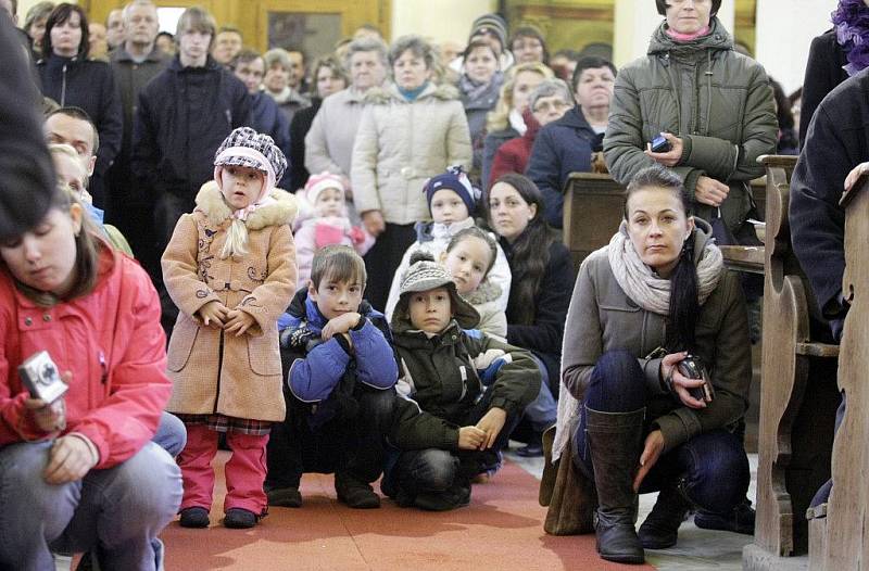 Ve farním kostele svatého Martina se konal tradiční Vánoční koncert u jesliček.