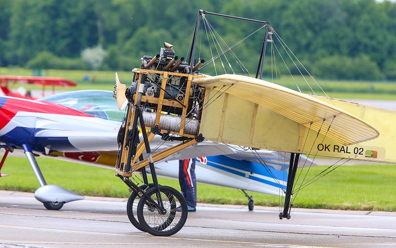 Letecká show Aviatická pouť v Pardubicích